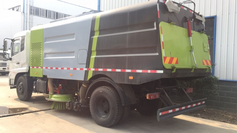 天錦干濕兩用掃路車 天錦干濕兩用掃路車圖片