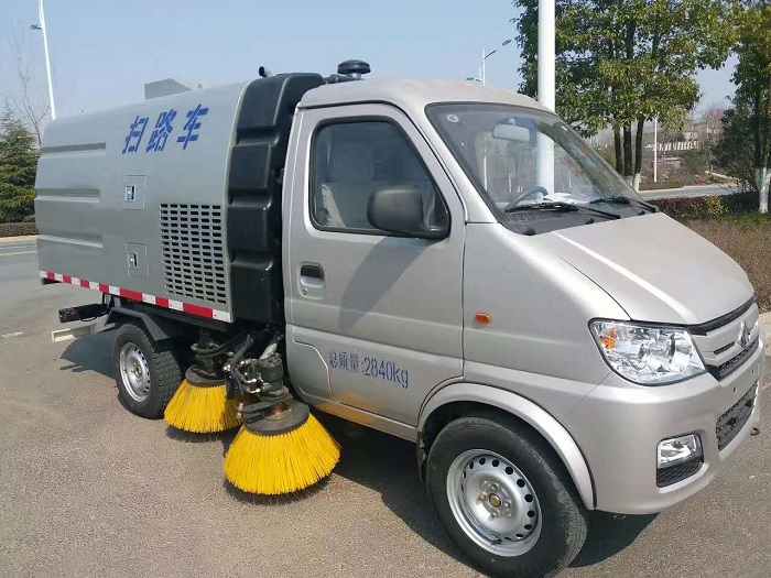 長安小型道路洗掃車掃路車