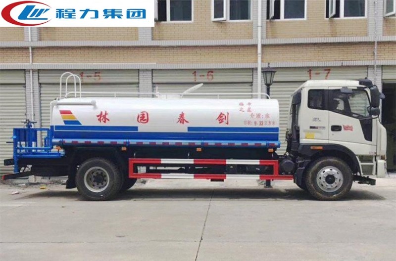 福田瑞沃8-12噸灑水車