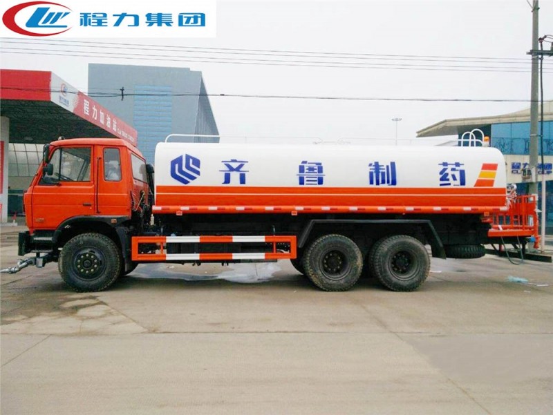 東風153后八輪灑水車(18-22方)