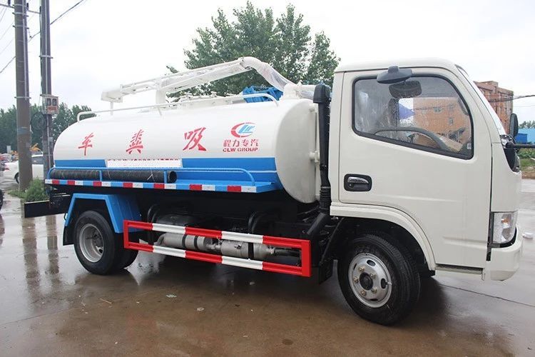 東風(fēng)小多利卡5方吸糞車(chē)