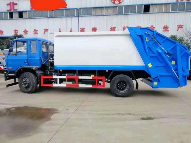 東風(fēng)153G壓縮垃圾車(10-14方)