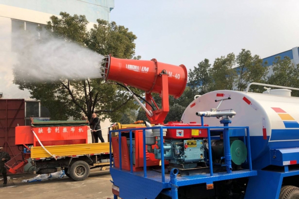 東風大多利卡霧炮車(8噸、30-40米噴霧機)圖片