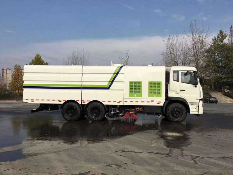 東風(fēng)天龍后雙橋22方洗掃車