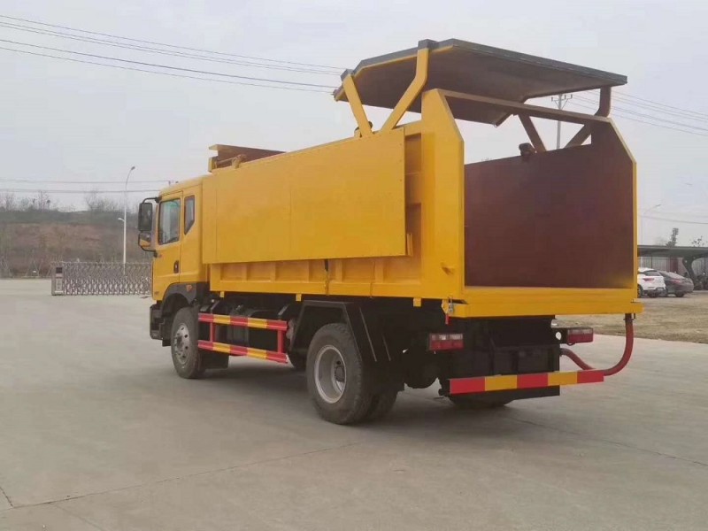 東風(fēng)多利卡D9（12方）對(duì)接垃圾車