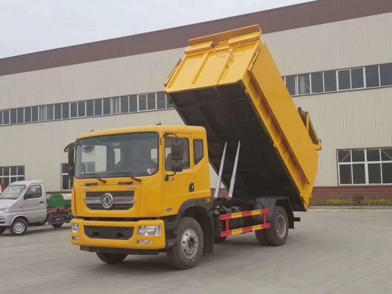 東風(fēng)多利卡D9（12方）對(duì)接垃圾車