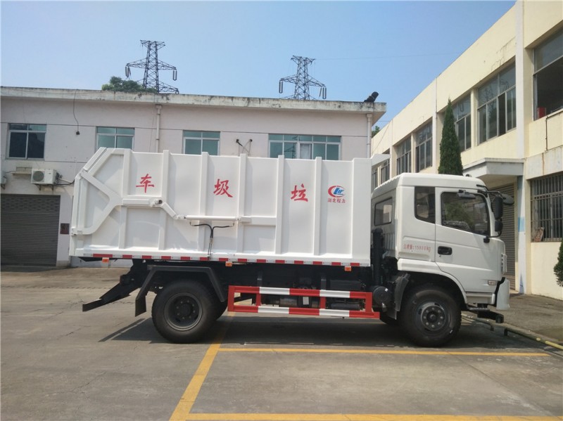 東風(fēng)專底12方對(duì)接垃圾車