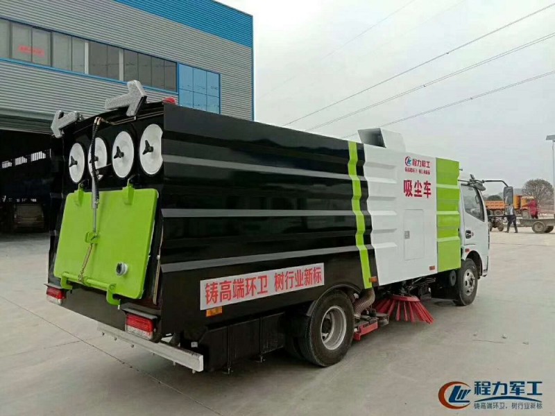 東風(fēng)大多利卡8方吸塵車