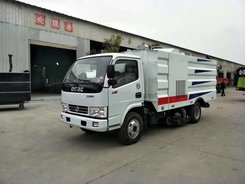 東風(fēng)小多利卡5方吸塵車