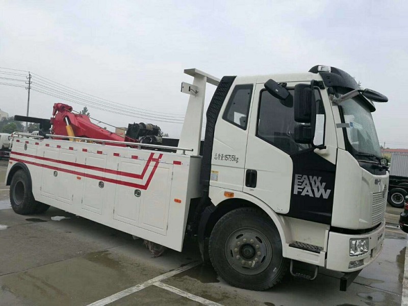 解放單橋拖吊聯(lián)體（一托一）清障車