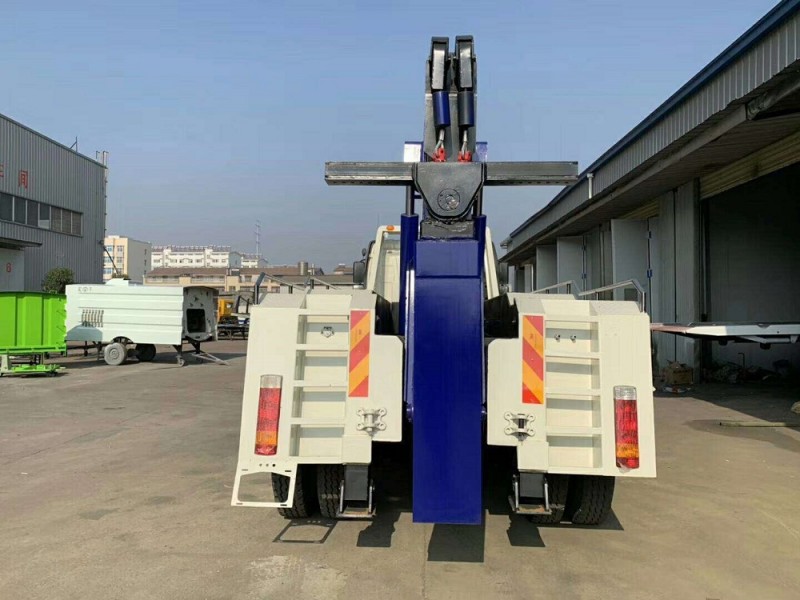 解放單橋拖吊聯(lián)體（一托一）清障車