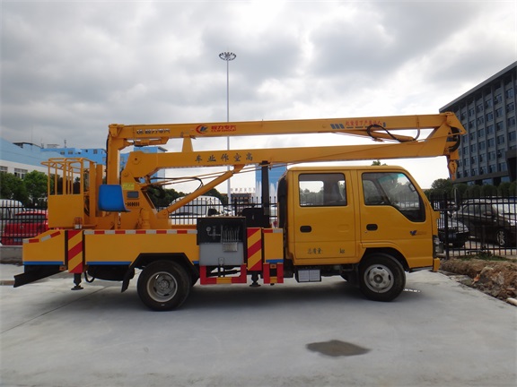 五十鈴雙排座16米高空作業(yè)車圖片