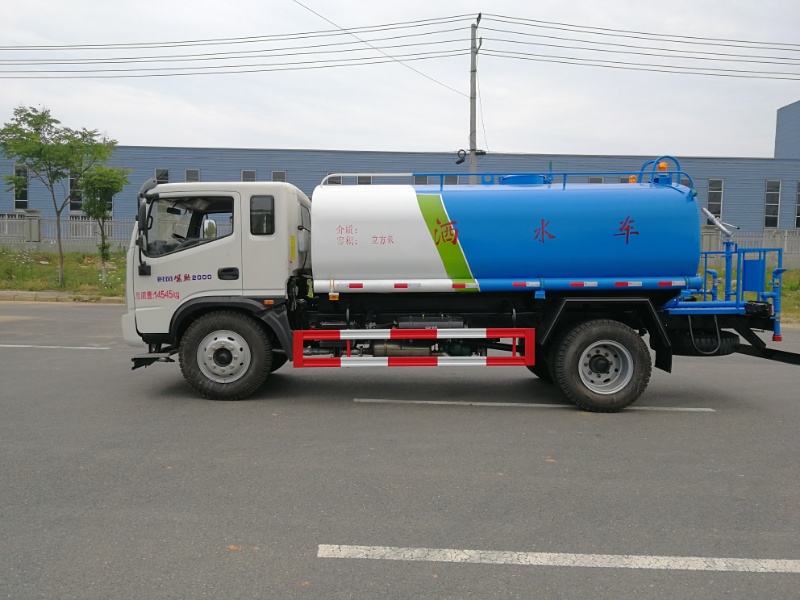 時風(fēng)10噸灑水車 時風(fēng)10噸灑水車圖片
