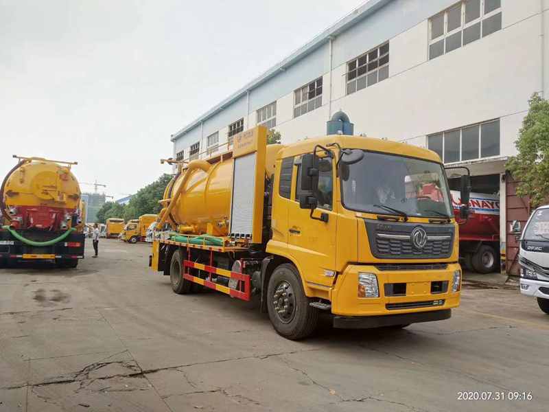 東風(fēng)天錦清洗吸污車 東風(fēng)天錦清洗吸污車圖片
