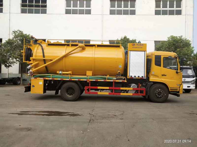 東風(fēng)天錦清洗吸污車 東風(fēng)天錦清洗吸污車圖片