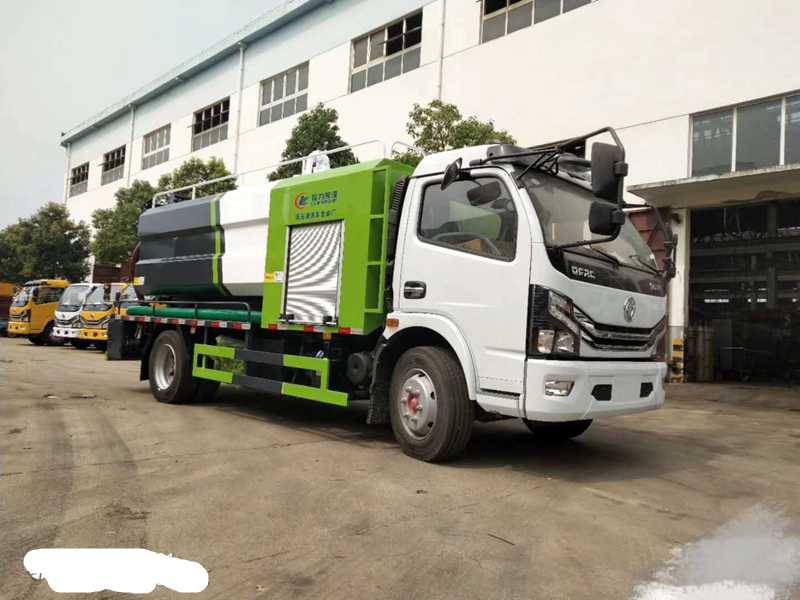 東風(fēng)多利卡清洗吸污車（10方）