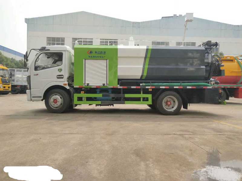 東風(fēng)多利卡清洗吸污車（10方）圖片