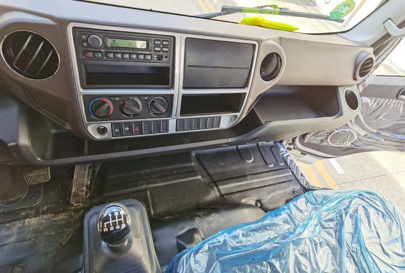 福田時(shí)代領(lǐng)航6冷藏車圖片