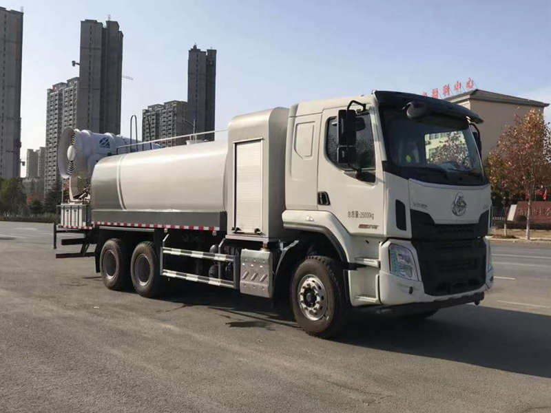 柳汽后八輪抑塵車(chē)